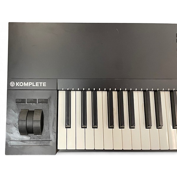 Used Native Instruments Komplete Kontrol S88 MK2 MIDI Controller