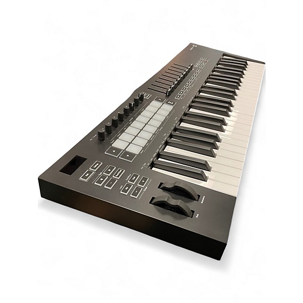 NOVATION Launchkey 49 MIDIキーボード　#a86 Amazon.com: Novation Launchkey 49, 49-key USB/iOS MIDI