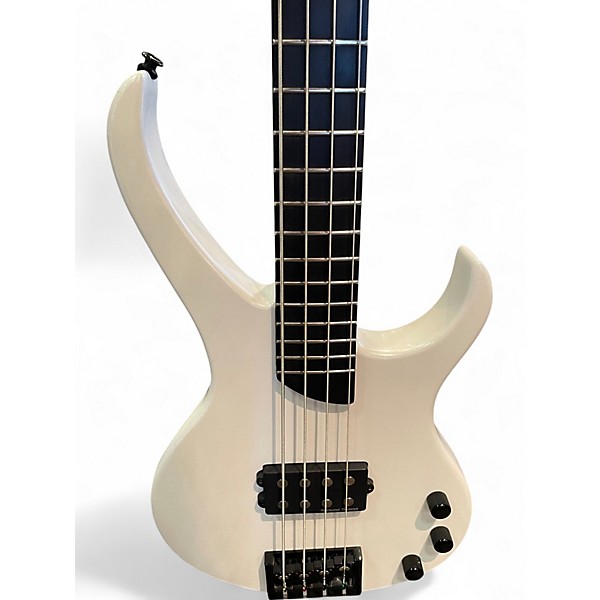 Used Kramer D-1 Bass White Electric Bass Guitar