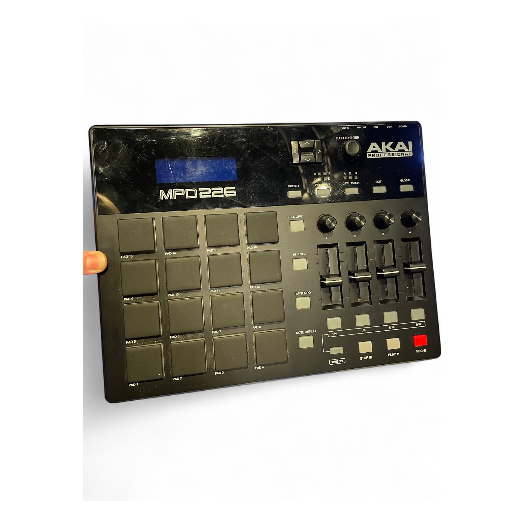 Amazon.com: AKAI Professional MPD226 - USB MIDI Controller