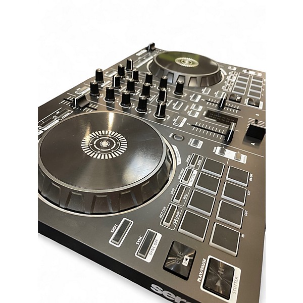 Amazon.com: Roland DJ-202 2-Channel Serato DJ Controller