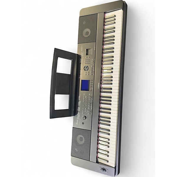 Used Yamaha DGX660 Portable Keyboard