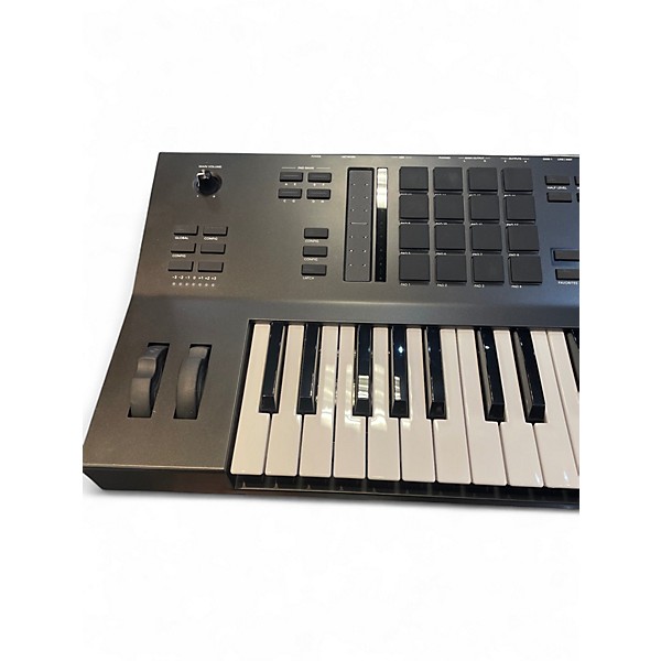 Used Akai Professional MPC Key 61 Keyboard Workstation