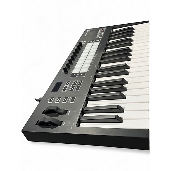 Used Novation LAUNCHKEY 37