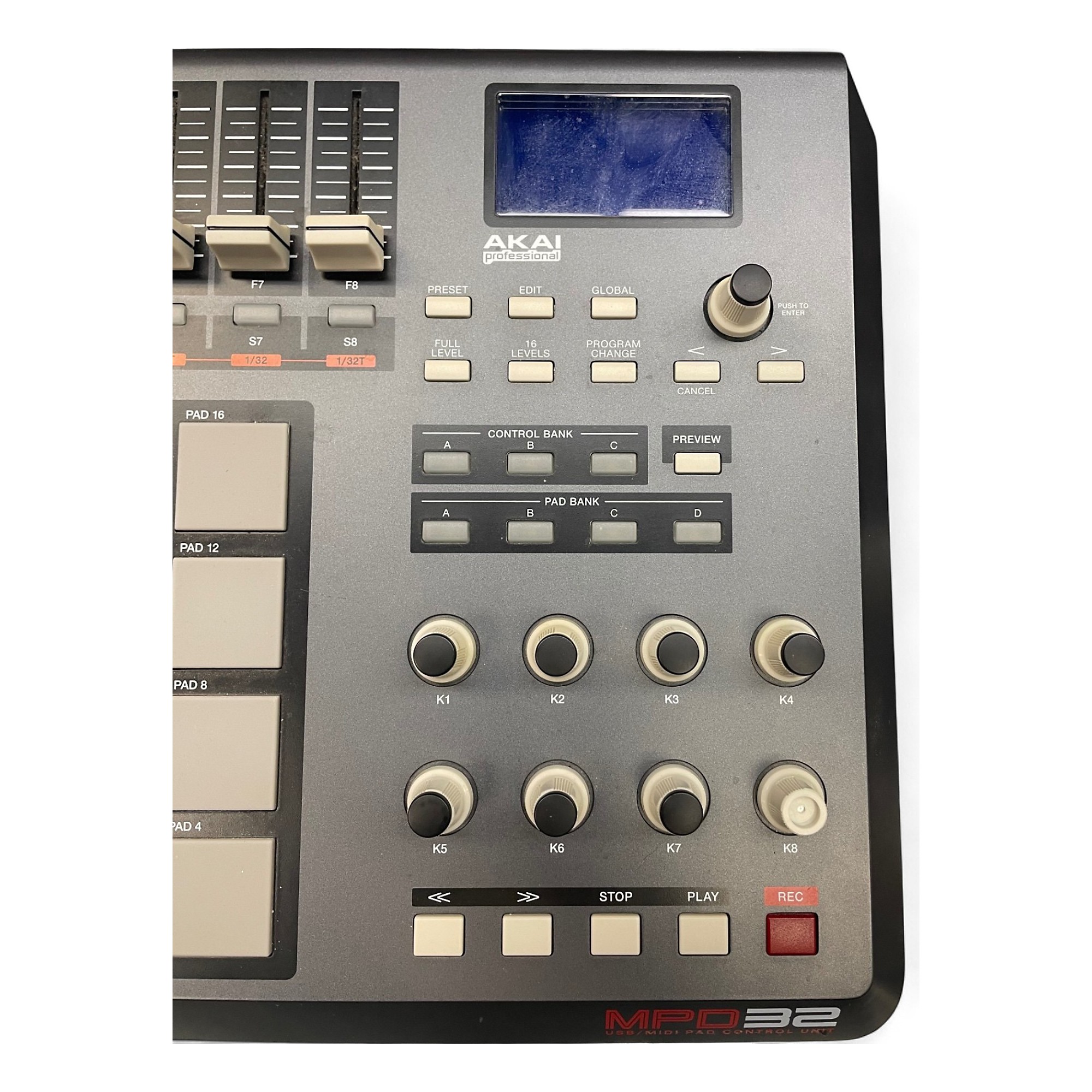 Used Akai Professional MPD32 MIDI Controller | Guitar Center