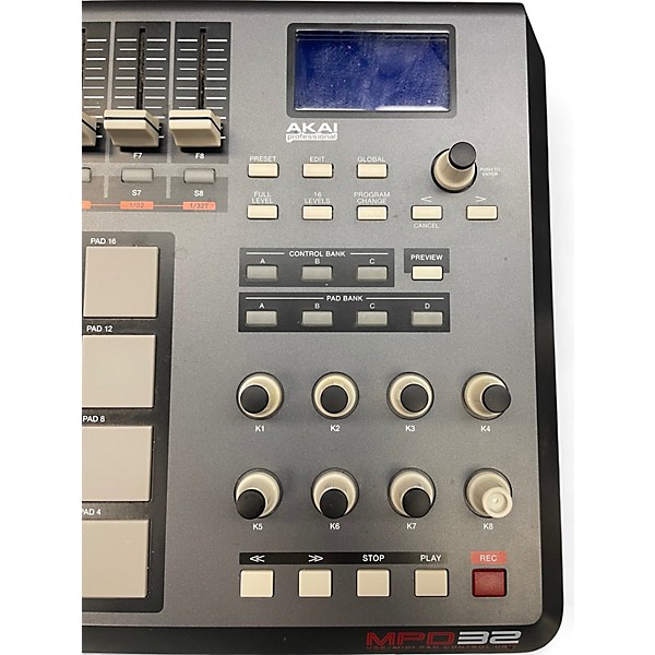 Used Akai Professional MPD32 MIDI Controller | Guitar Center