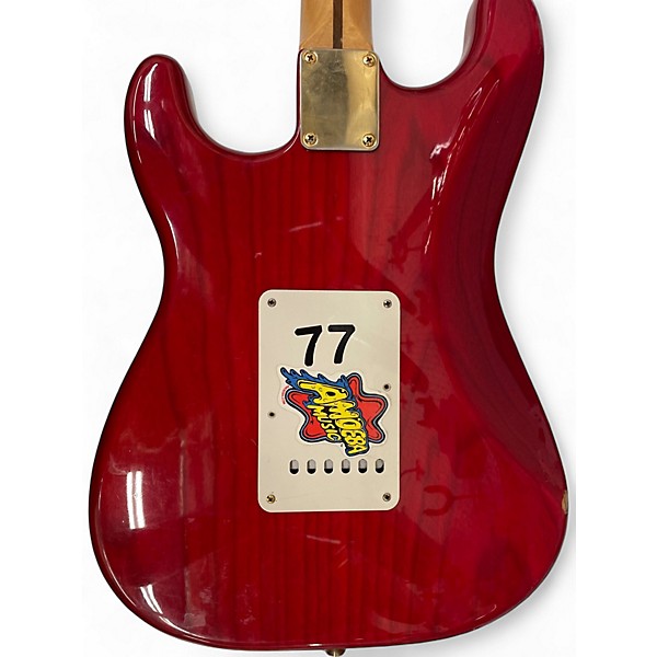 Used Fender Deluxe Stratocaster Candy Apple Red Solid Body Electric Guitar