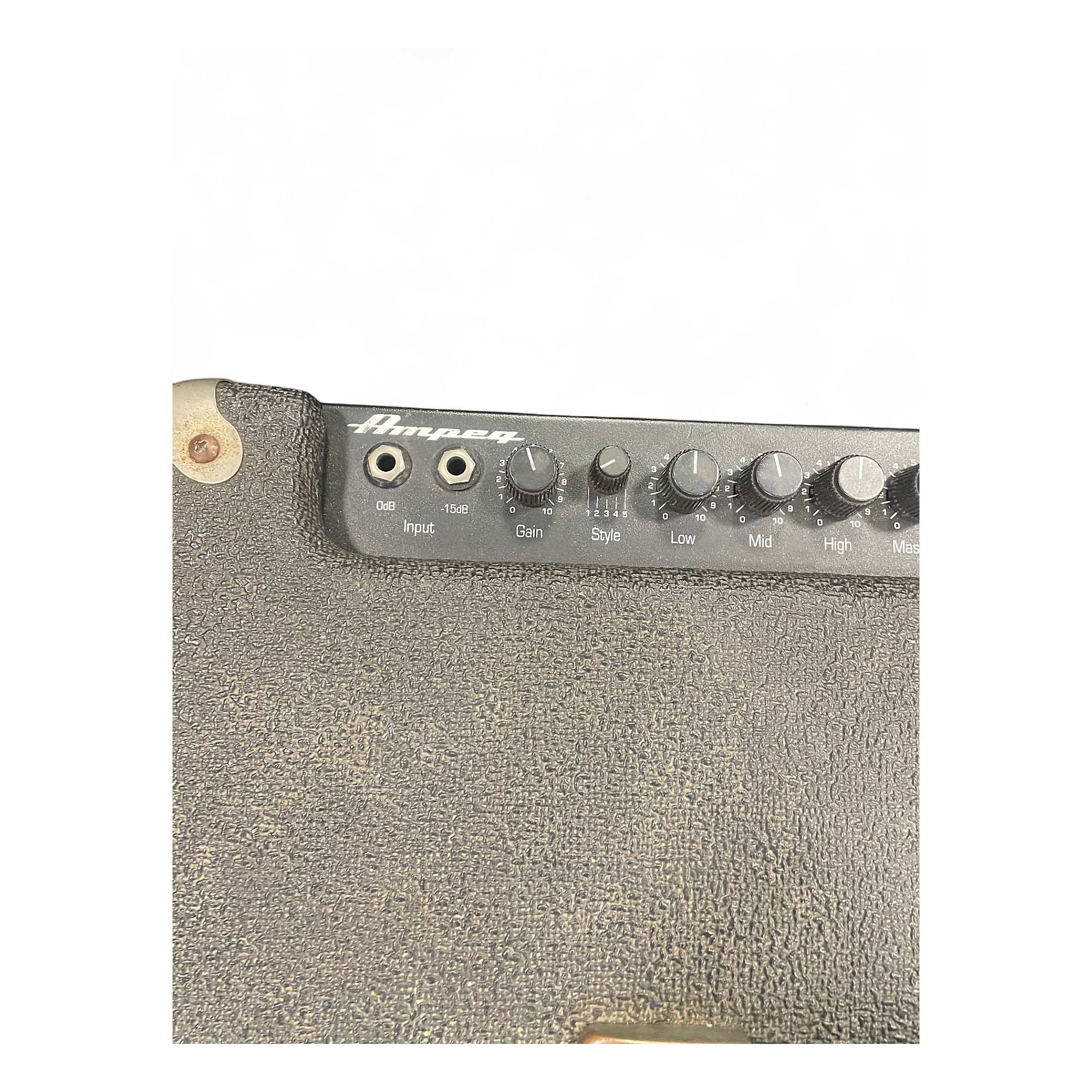 Used Ampeg BA115HP 220W 1x15 Bass Combo Amp | Guitar Center