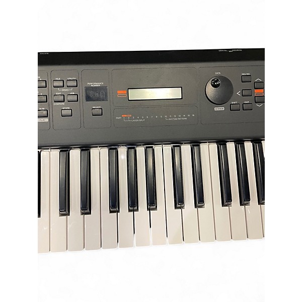 Used Yamaha MX49 49 Key Keyboard Workstation