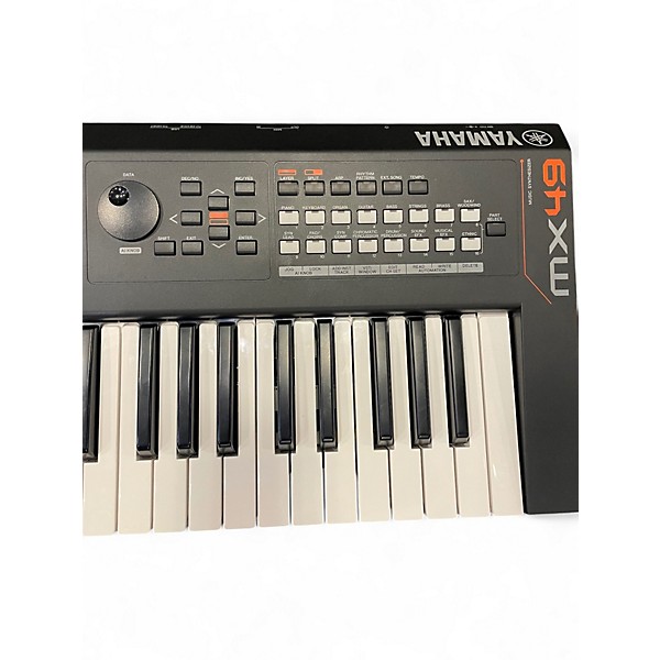 Used Yamaha MX49 49 Key Keyboard Workstation