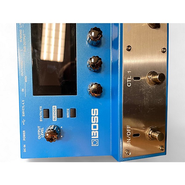 Used BOSS SY300 Guitar Synthesizer Effect Pedal