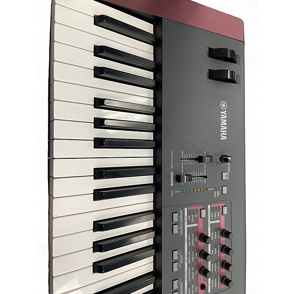 Yamaha MOXF8 88-key Synthesizer Workstation | Sweetwater
