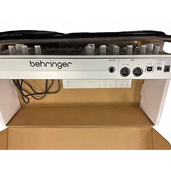 Used Behringer TD3SR Synthesizer