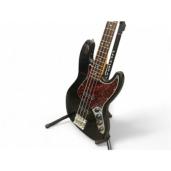 Used 2010s Fender Deluxe Jazz Bass Black Electric Bass