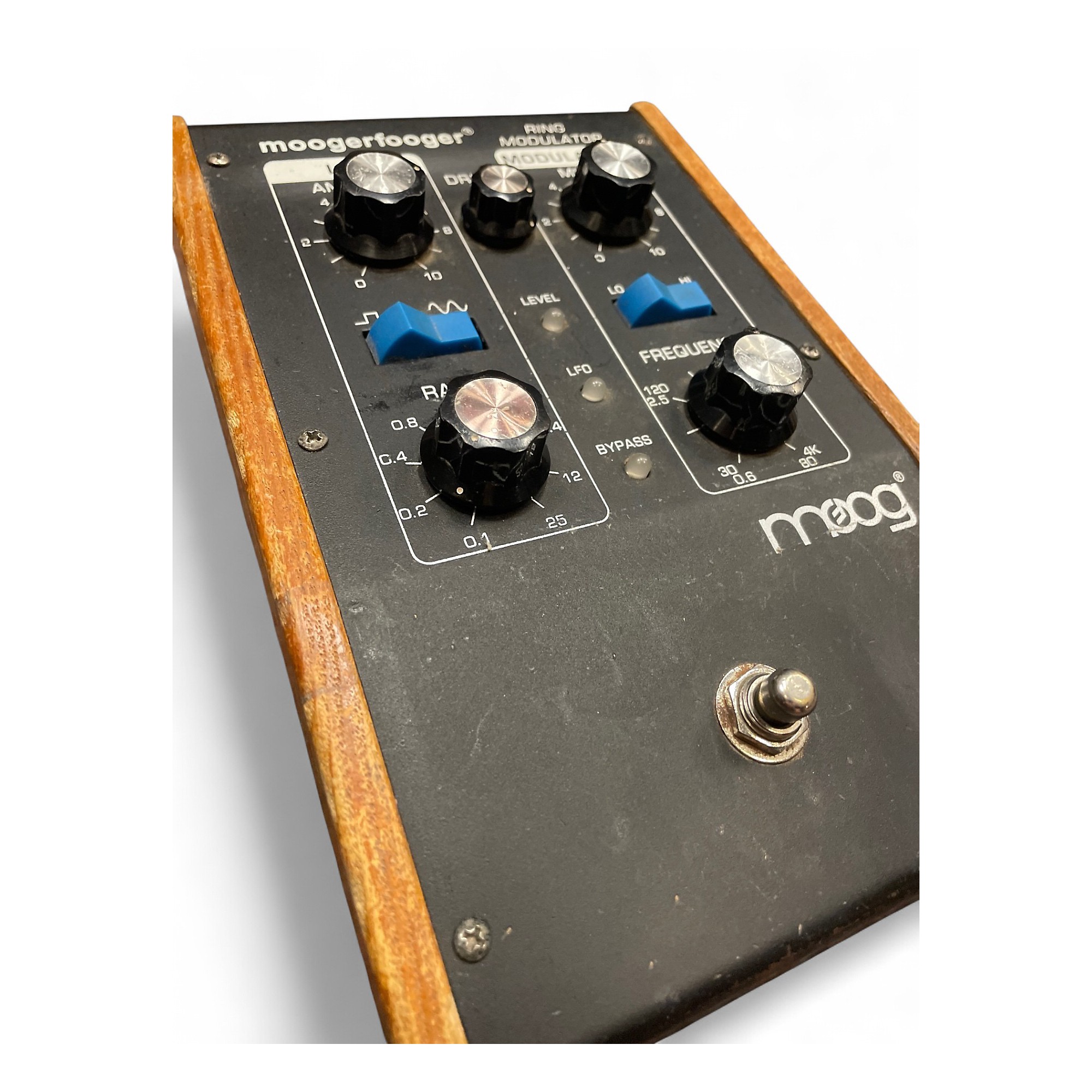 ギター moogerfooger Ring Modulator Moogerfooger Ring Modulator – Moze Guitars