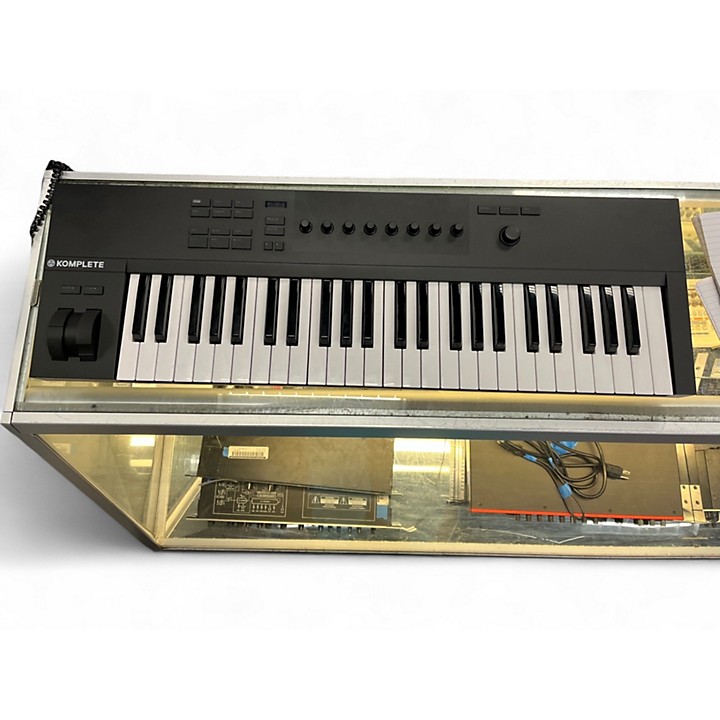 Native Instruments Kontrol A49 新品未開封品 Used Native Instruments Komplete Kontrol A49 MIDI Controller