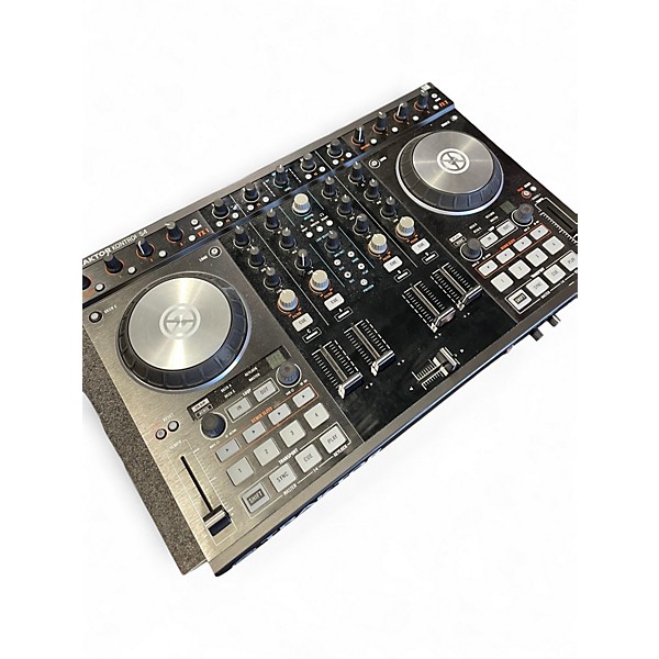 Native Instruments TRAKTOR KONTROL S4 MK2 DJ Controller 4