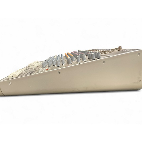 Used Mackie 1642-vlz3 Powered Mixer