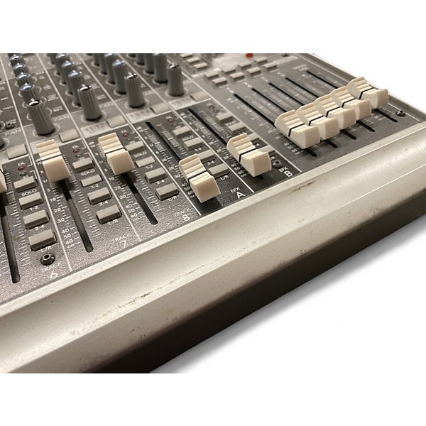 Used Mackie 1642-vlz3 Powered Mixer