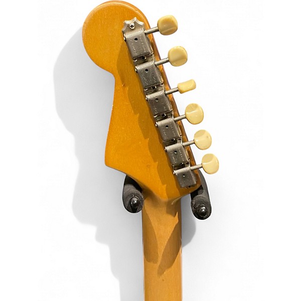 Vintage 1963 Fender Duo Sonic Olympic White Solid Body Electric Guitar