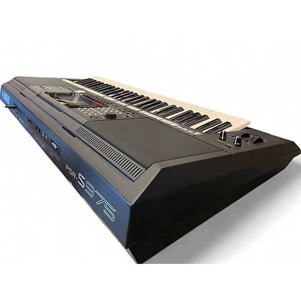 Used Yamaha PRS S975 Arranger Keyboard