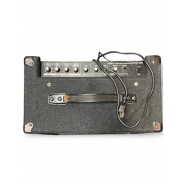 Used Roland kc 300 Keyboard Amp