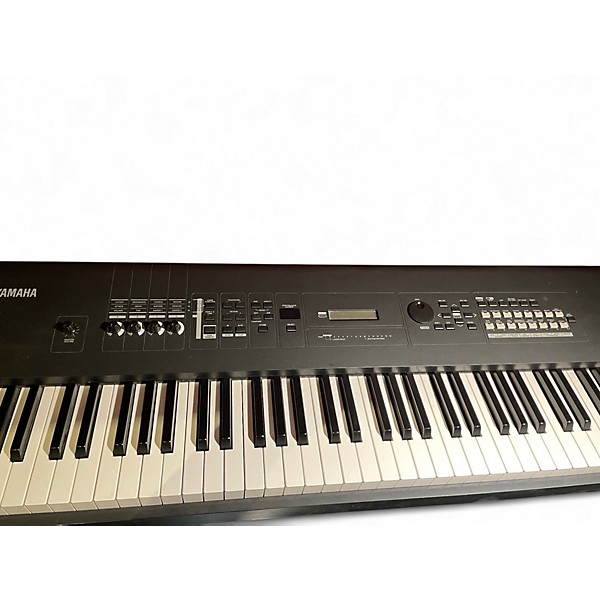Used Yamaha MX88 Synthesizer