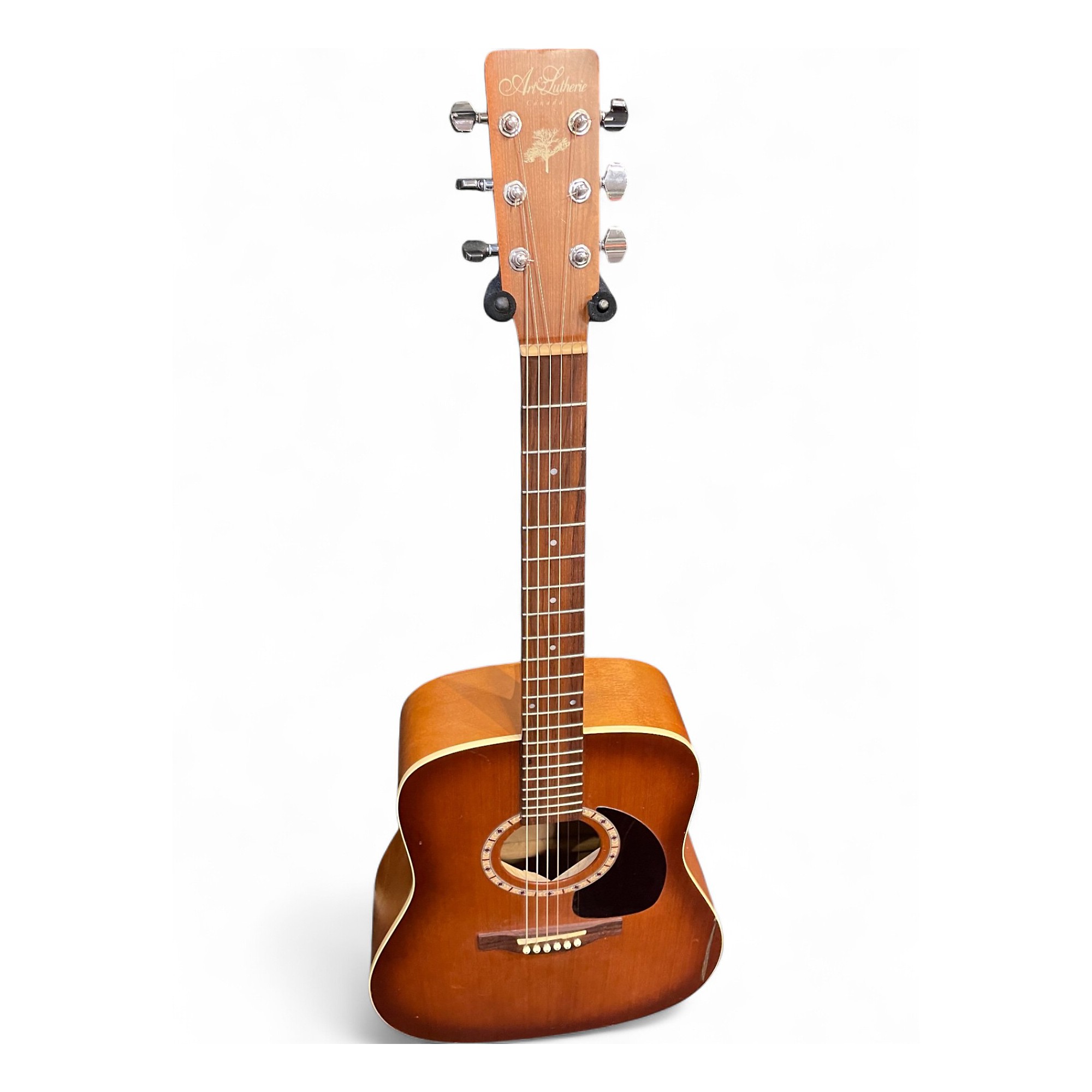 Art＆lutherie Cedar Antique Burst Art & Lutherie Cedar Dreadnought Acoustic Guitar in Antique