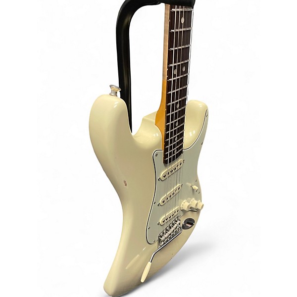 Used 2020 Fender 60 ORIGINAL STRATOCASTER VINTAGE WHITE Solid Body Electric Guitar