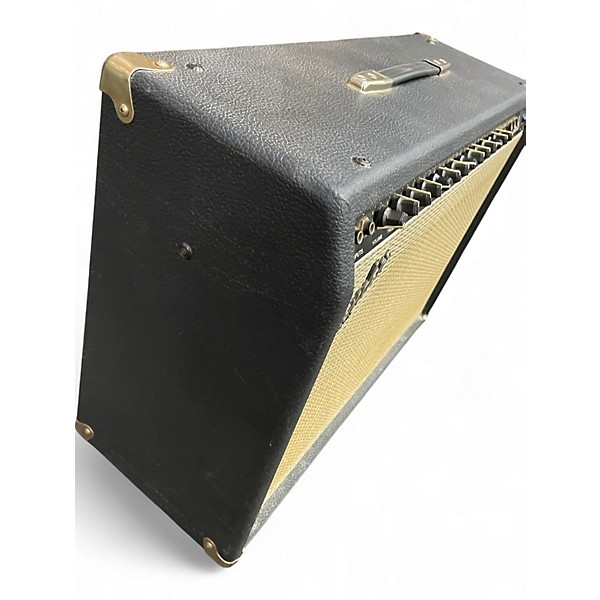 Used Fender Ultimate Chorus Guitar Combo Amp