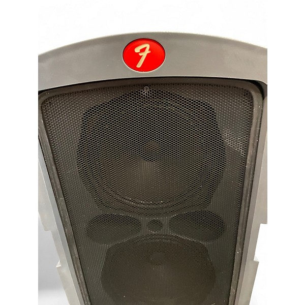 Used Fender passport p-150 Powered Speaker