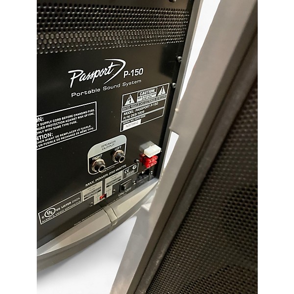 Used Fender passport p-150 Powered Speaker