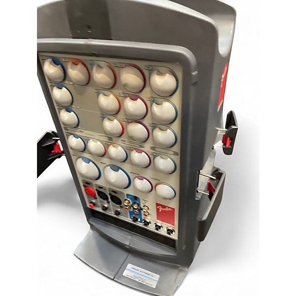 Used Fender passport p-150 Powered Speaker