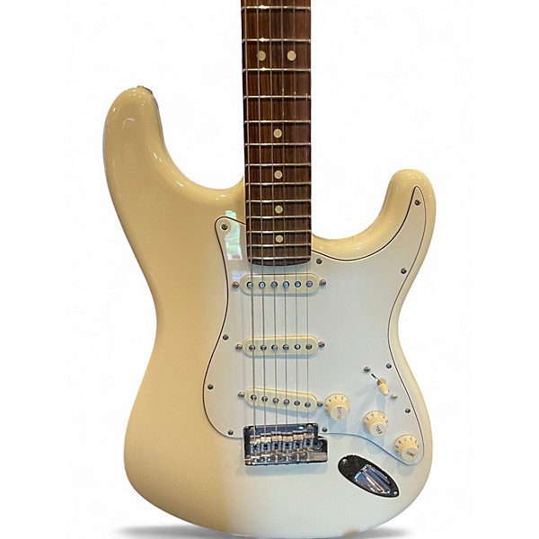 Used Fender American Professional Stratocaster SSS Olympic White Solid Body Electric Guitar