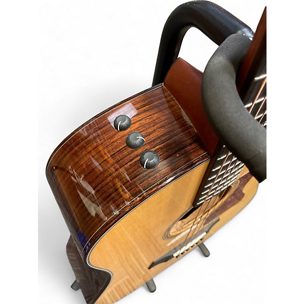 Used 2004 Taylor 710CE Natural Acoustic Electric Guitar