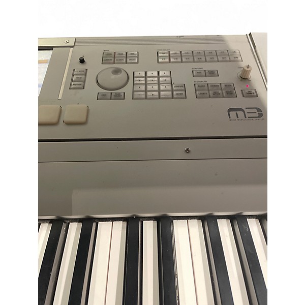 Used KORG M3 88 Key Keyboard Workstation