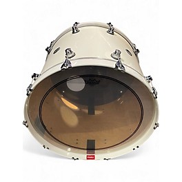 Used DW 24in Performance Series Bass Drum White Drum