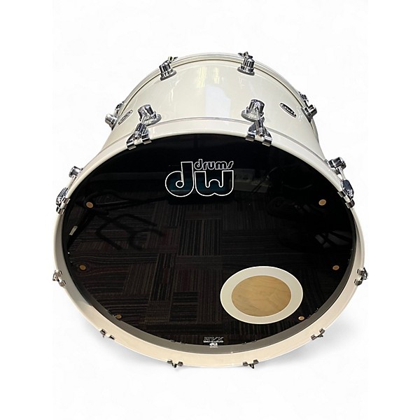 Used DW 24in Performance Series Bass Drum White Drum