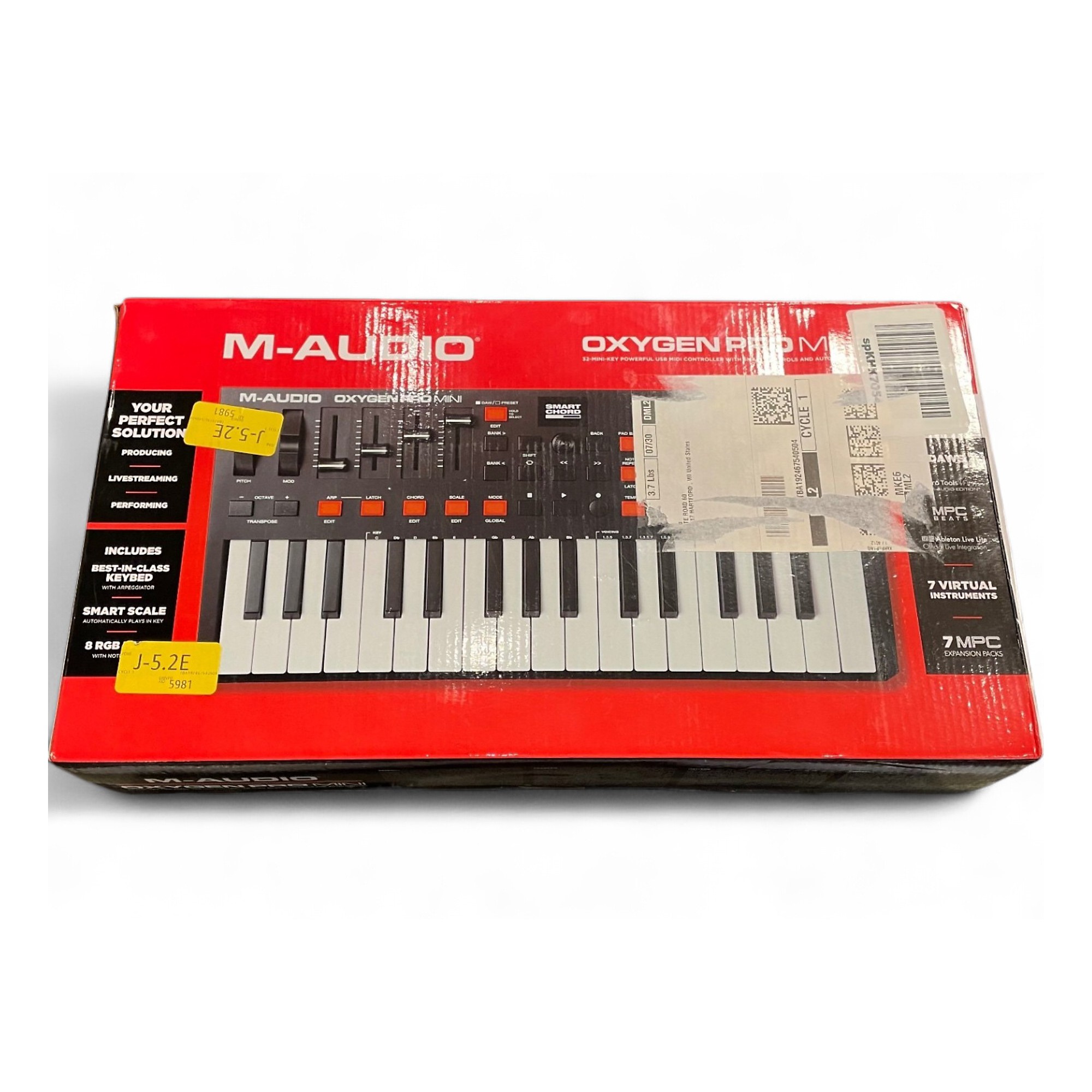 Used M-Audio oxygen pro mini Production Controller | Guitar