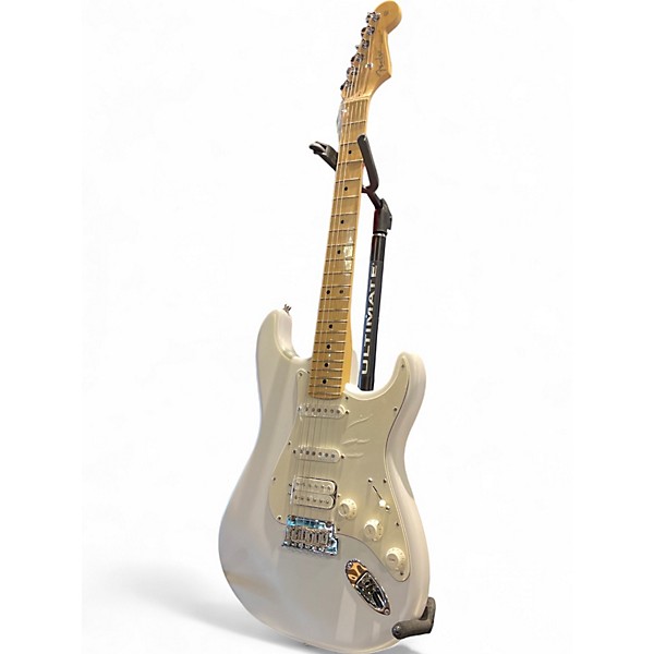 Used Fender  Juanes Luna Stratocaster WHITE Solid Body Electric Guitar