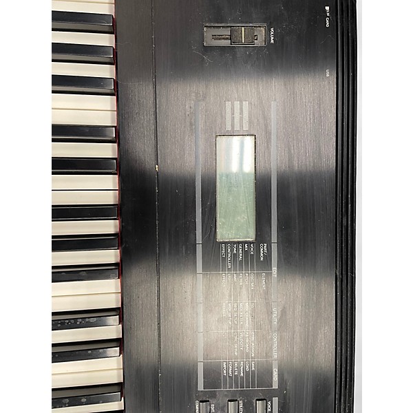 Used Yamaha S08 88 Key Synthesizer