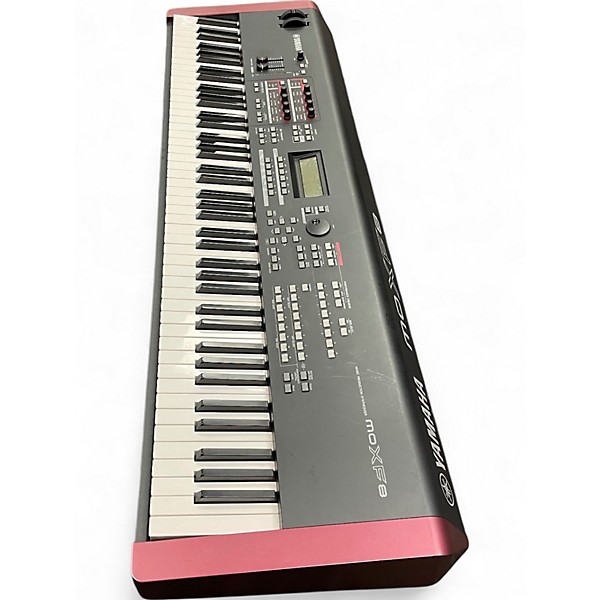 Used Yamaha MOXF8 88 Key Keyboard Workstation