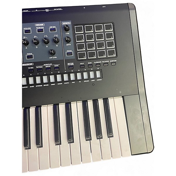 Used Roland Fantom 6 Keyboard Workstation