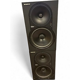 Used Mackie HR824 Pair Powered Monitor