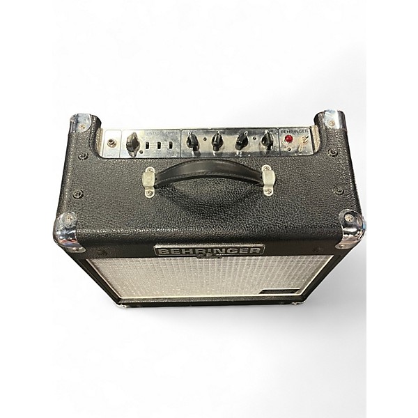 Used Behringer GM110 Guitar Combo Amp