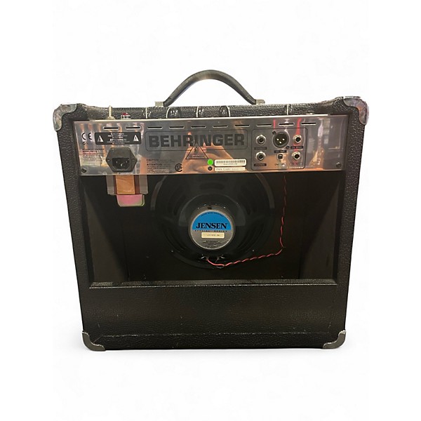 Used Behringer GM110 Guitar Combo Amp