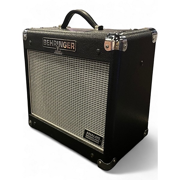 Used Behringer GM110 Guitar Combo Amp