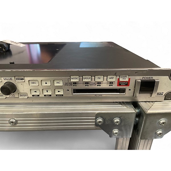 Used Roland FANTOM XR Synthesizer | Guitar Center