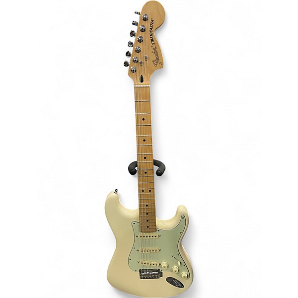 Used Fender Deluxe Roadhouse Stratocaster Olympic White