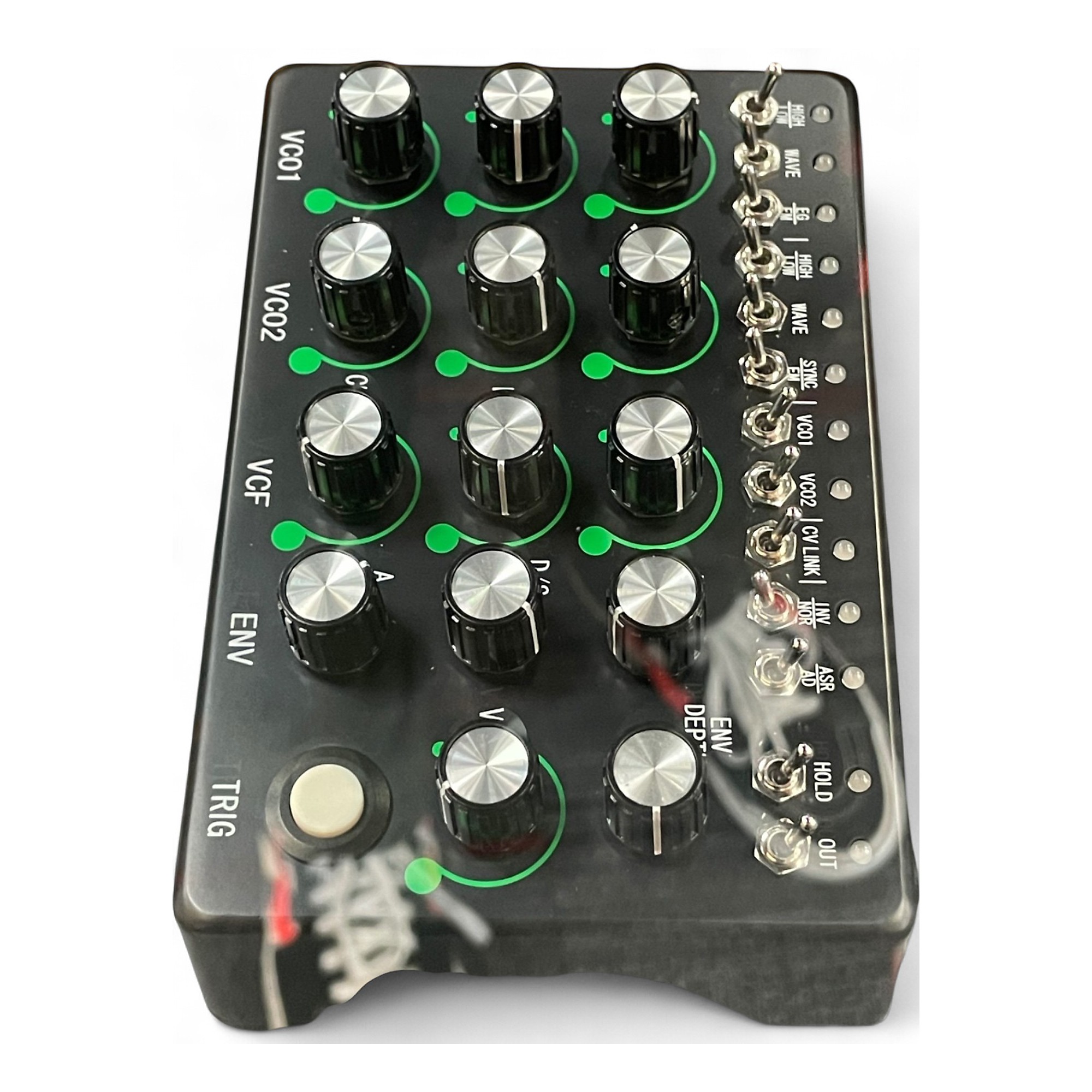 鍵盤楽器 REON driftbox R_midi 個性爆発！大阪発のシンセ「REON driftbox R(_midi)がイケベ
